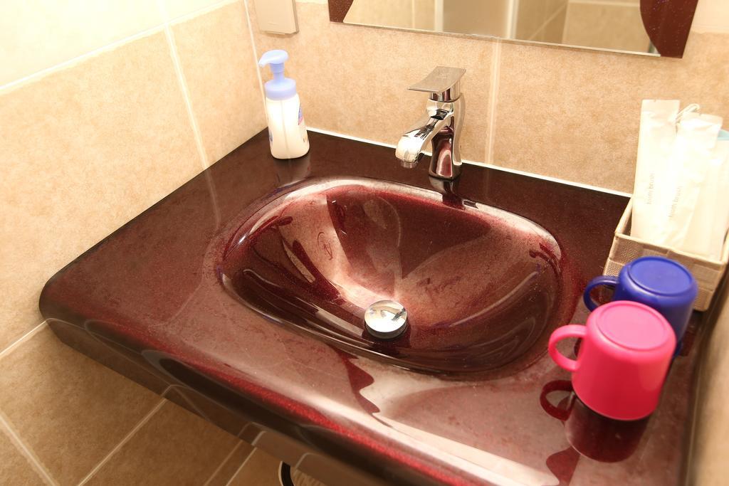 Robcondロブコンド Apartment Naha Ngoại thất bức ảnh